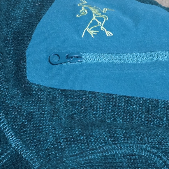 Arc’teryx Women’s Fleece Jacket - Picture 3 of 5